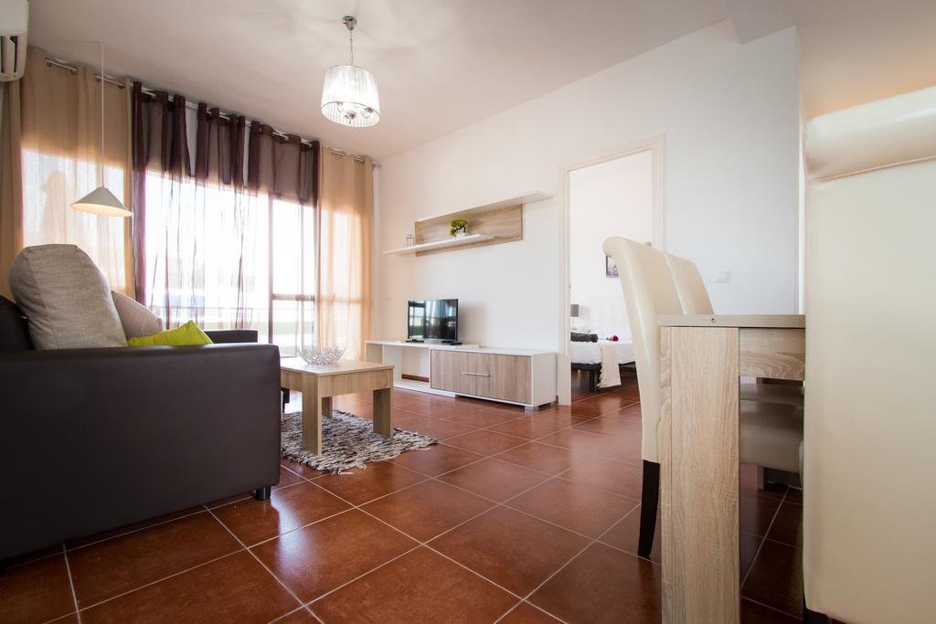 Holidays2Torremolinos Apartamento De 3 Dormitorios Con Terraza Y Piscina Comunitaria Esterno foto